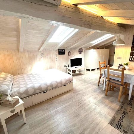 Il Piccolo Loft Nel Cuore Antico Di Aosta - You & Me Case Vacanza Exterior foto